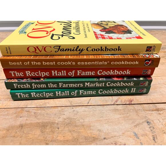 Cookbook Lot of 5- QVC, Recipe Hall of Fame, Farmer's Market, Cooks Essentials - Picture 5 of 6